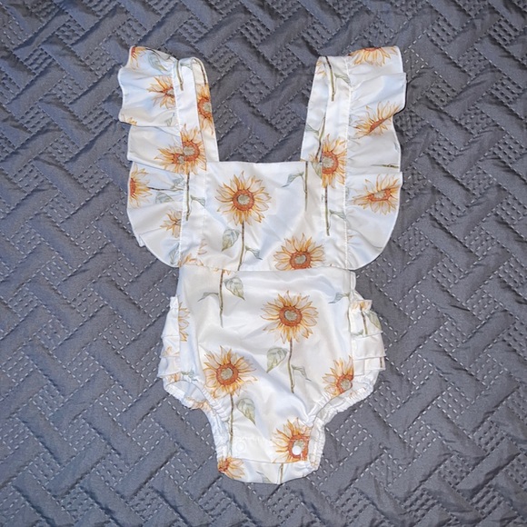 Other - Baby girl clothes